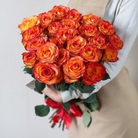 25 Элитных роз сорта High Magic (Эквадор)